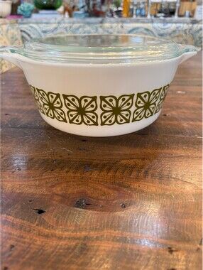 Pyrex Vintage Casserole Dish with Lid - Green Floral Pattern